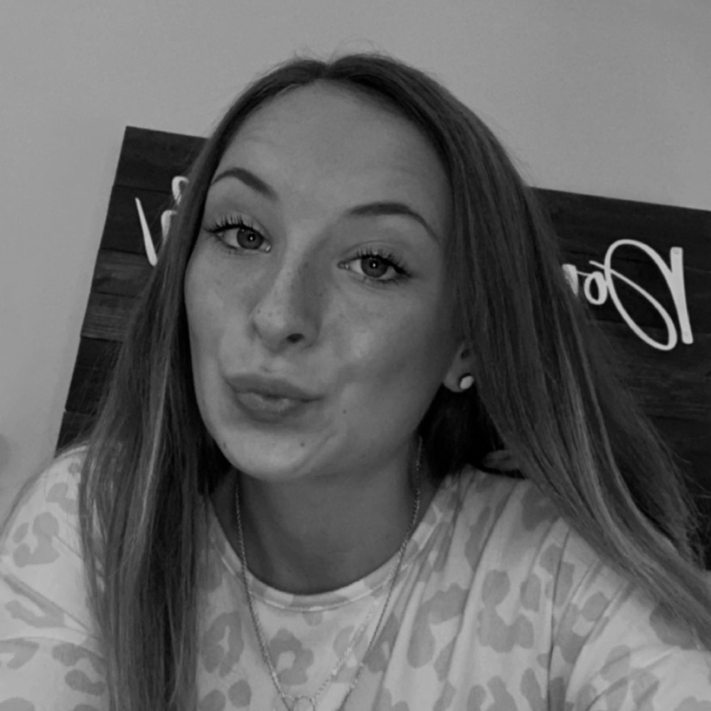 Meet your Posher, Lea